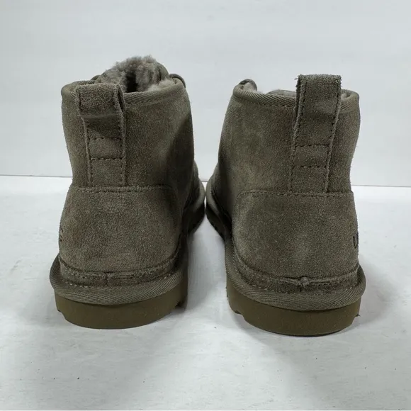 UGG Neumal Burnt Olive Green Suede Lace Up Chukka Boots Women Size 8