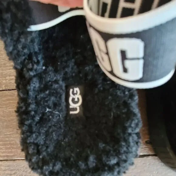 UGG OH FLUFFITA BLACK SHEEPSKIN SLIPPER SLIDE SANDALS 1120876 Size 8