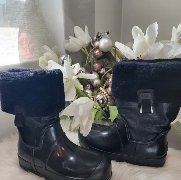 UGG RAINCLOUD TALL Women shoes new