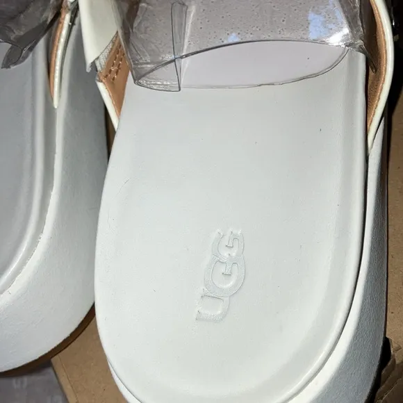 UGG W Emily White Slide Shoes Size 9 NEW and New In Box