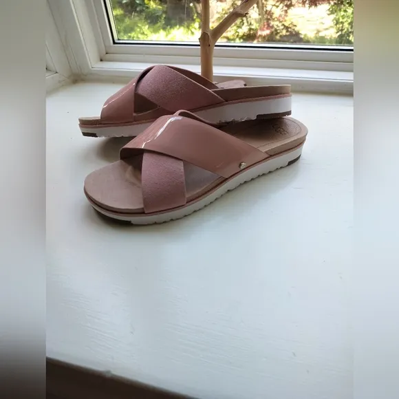 UGG Women's Kaki Slide Flats Sandals