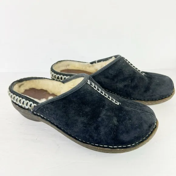 UGG Womens Slides Mules Shoes Black Suede Leather Slip On Shearling Lined Sz 7