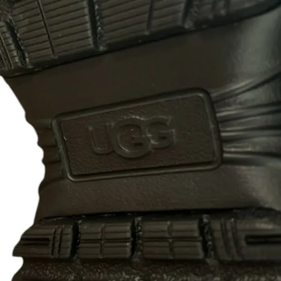 UGG YOSE FLUFF V2 BLACK Hiking Waterproof BOOTS WOMEN'S Size 9.5 New