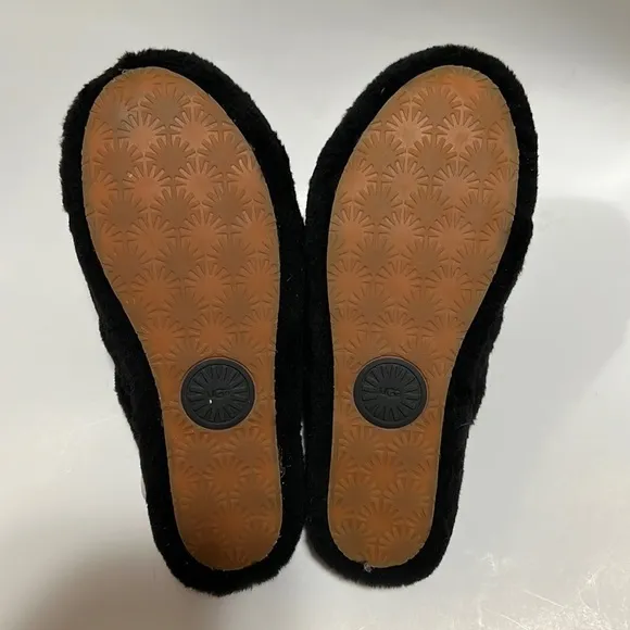 UGG Disco Slide Fur Sandals