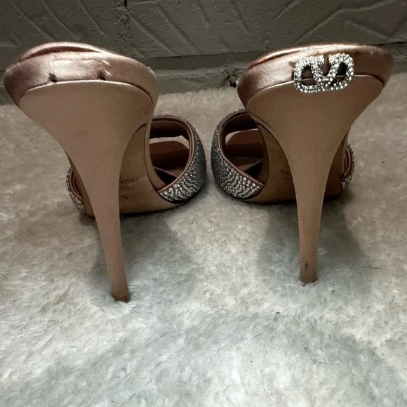 Valentino Garavani Nite-Out Crystal Embellished Slide Sandal in Rose Size 36.5