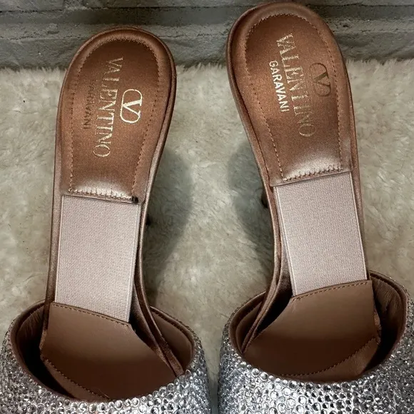 Valentino Garavani Nite-Out Crystal Embellished Slide Sandal in Rose Size 36.5