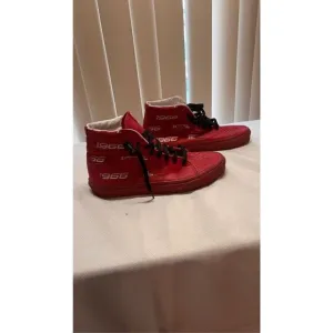 Vans Men's Hi-Top Cordura 1966 Round Toe Lace Up Skate Shoe Sneakers Red Sz 8.5