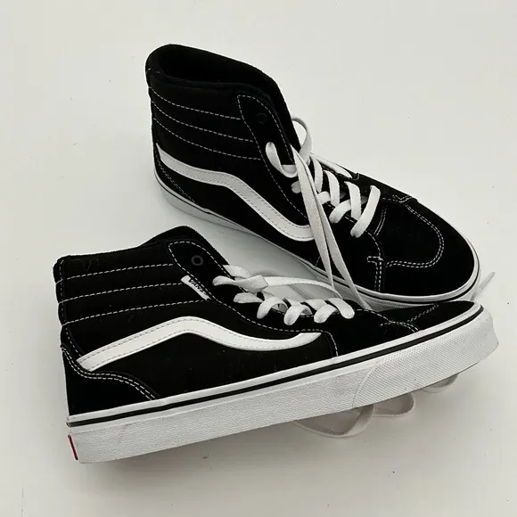 VANS Sk8-Hi Black/White Classic Ankle Sneakers Skater Outdoor Suede Youth Size 6
