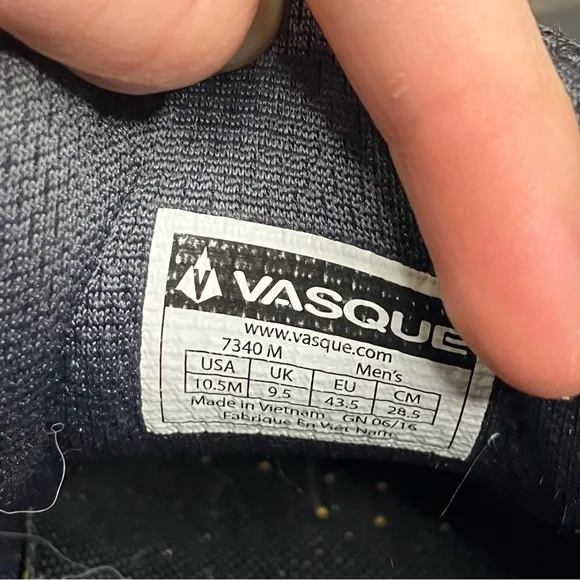 Vasque Men’s Inhaler ll low top sneakers hiking shoes outdoor gray size 10.5