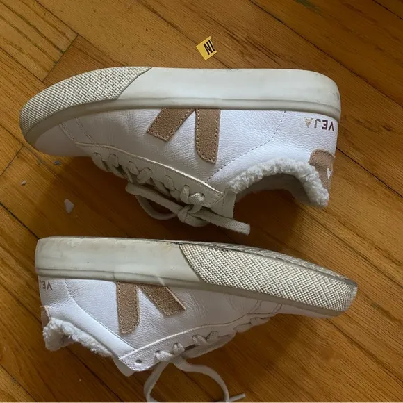 Veja Campo Fured leather white desert sneakers shoes Revolve 36 5