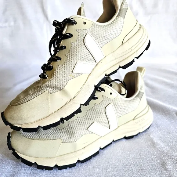 VEJA Womens Dekkan‎ Alveomesh Sneakers Size 7