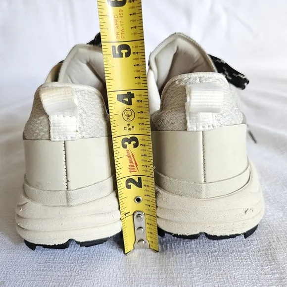 VEJA Womens Dekkan‎ Alveomesh Sneakers Size 7