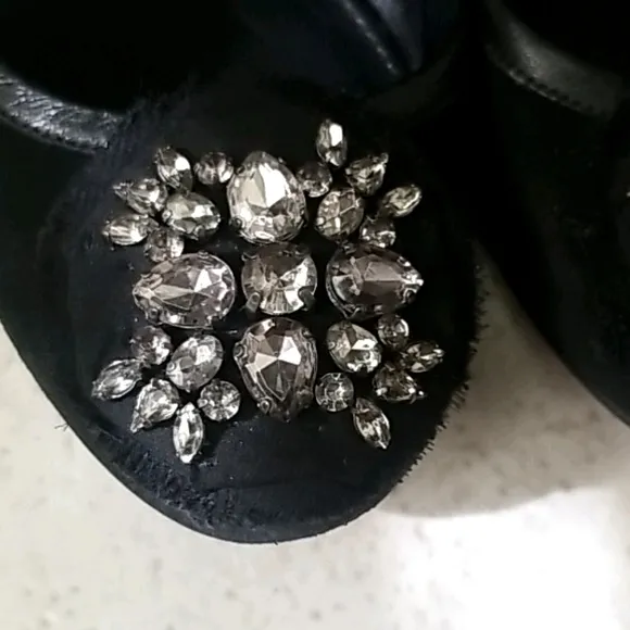 VERA WANG (luxury line) jewelled ballet flats