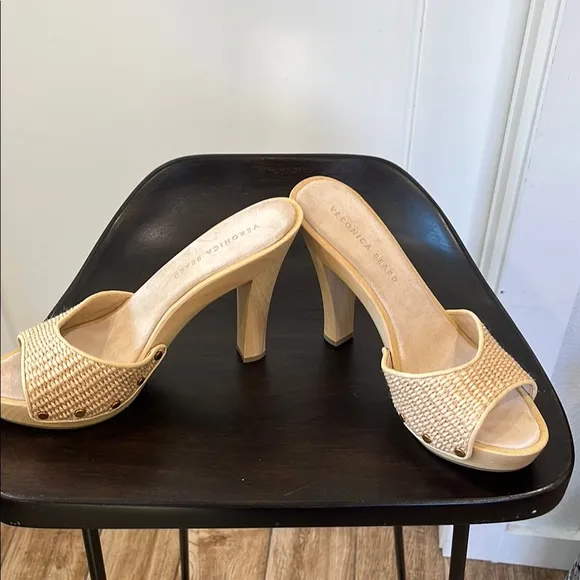 Veronica Beard Tan Woven Women's Slide Sandals