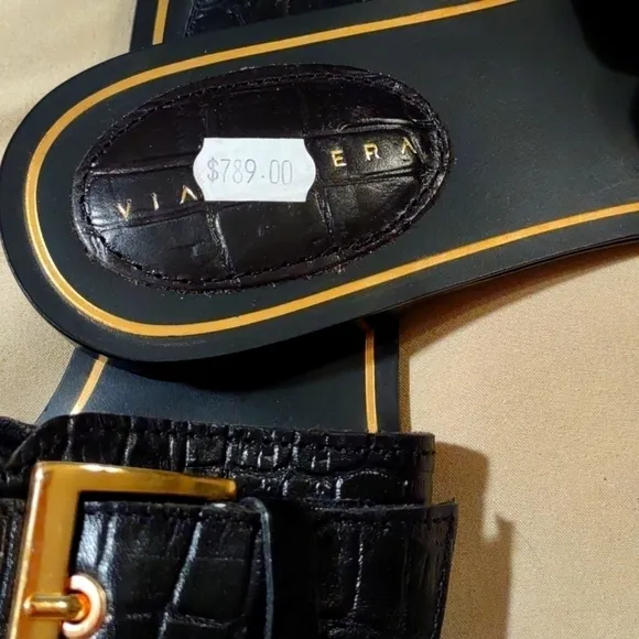 𝅺Via Libera Leather Slide Sandal Size 7 1/5 NWT