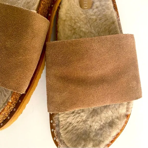 Vince Camuto Suede Kanadial Faux Fur Taupe Slides - Size 8 NWOB