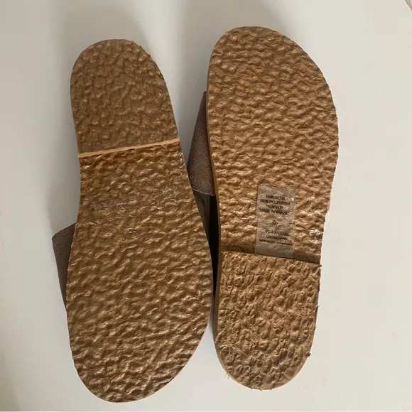 Vince Camuto Suede Kanadial Faux Fur Taupe Slides - Size 8 NWOB
