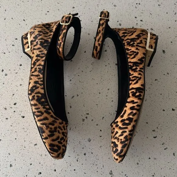 Vince Camuto Attera Size 7.5M Flats Leopard Calf Hair Animal Print Ankle Strap