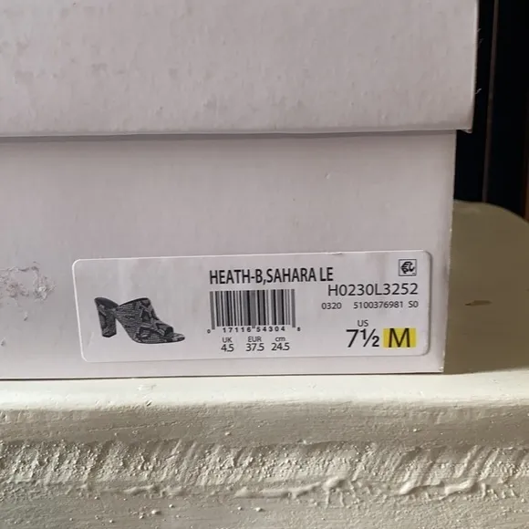 Vince Heath B snake pattern leather slide sandals
