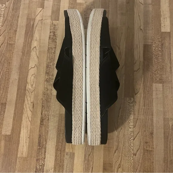 Vince Villaire Black Crisscross Suede Espadrille Slide On Sandals Size 9M