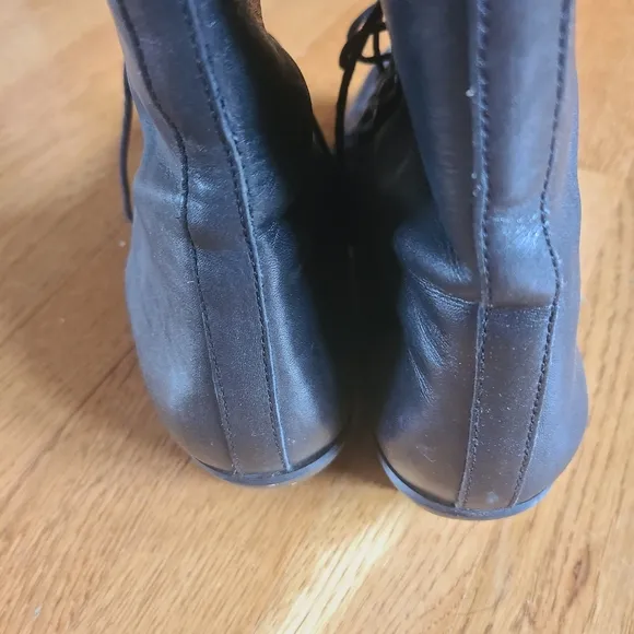 Vintage Black Lace-Up Women's Ankle Boots Pointy Toe