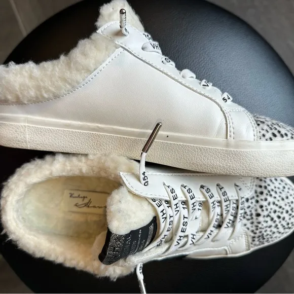 Vintage Havana White &amp; Black Star Leopard Print Fleece Lined Slide Sneakers (8)