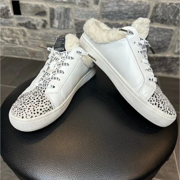 Vintage Havana White &amp; Black Star Leopard Print Fleece Lined Slide Sneakers (8)