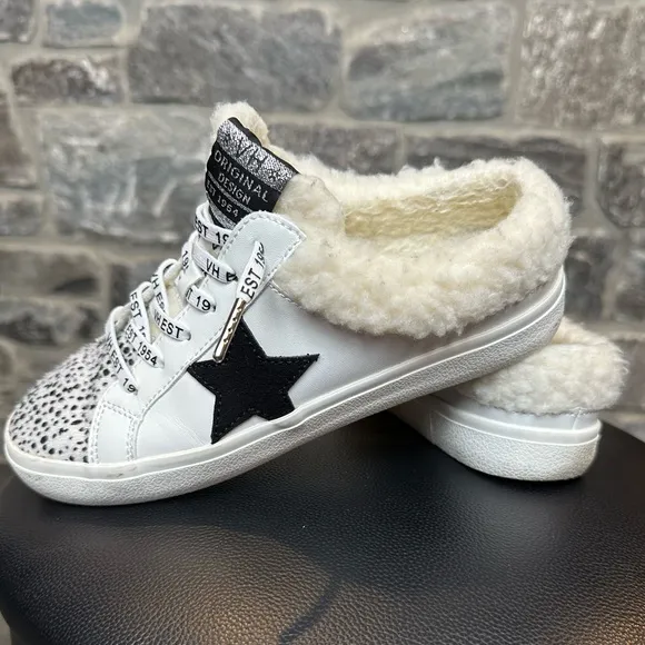 Vintage Havana White &amp; Black Star Leopard Print Fleece Lined Slide Sneakers (8)