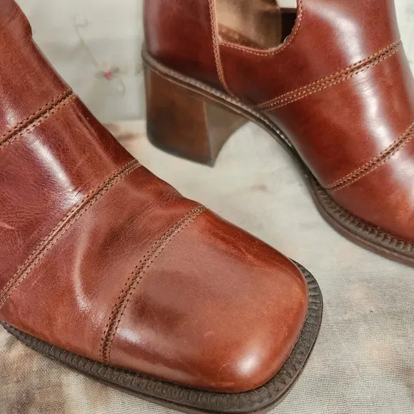 Vintage Italian Leather Fisherman Loafers