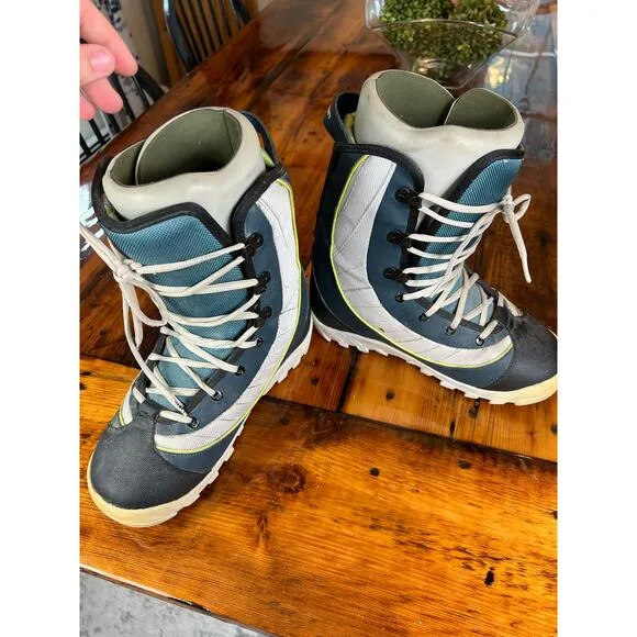 Vintage Men's Burton Lace Up MOTO Snowboard Boots