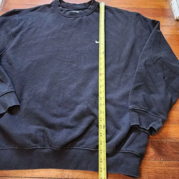 Vintage Y2K Nike Essential Crewneck Sweatshirt | Black | XLarge