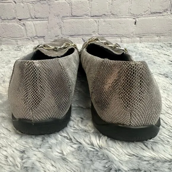 Vionic Alda Metallic Sliver Slip On Loafers Chain Link Detail Size 9 Pewter Work