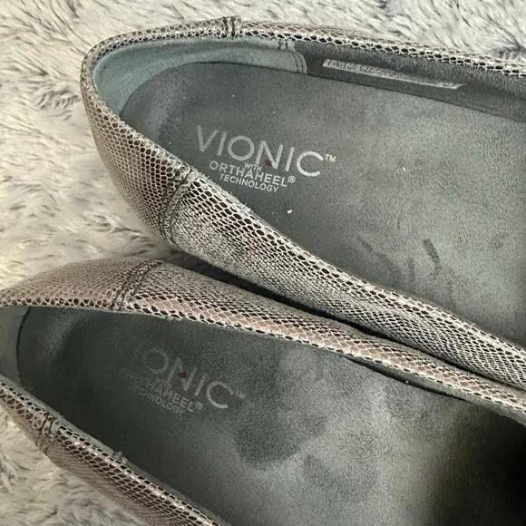 Vionic Alda Metallic Sliver Slip On Loafers Chain Link Detail Size 9 Pewter Work