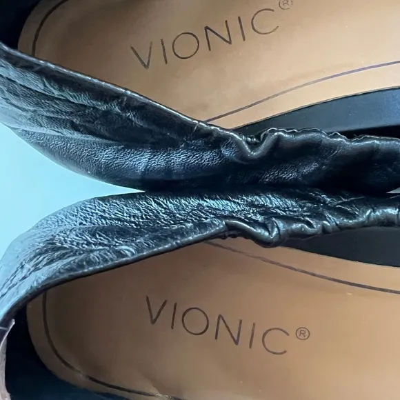 VIONIC Alexa Dress Flat Ballet Shoe In Textured Black Leather Size 8