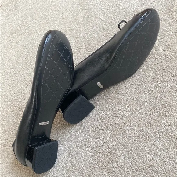 Vionic Daphne Slip On Ballet Low Block Heel Patent Toe Caps Bows Black Size 7
