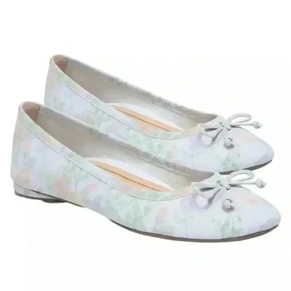 Vionic Floral Print Flats In Arctic Ice Blue Women’s Size 8 NEW