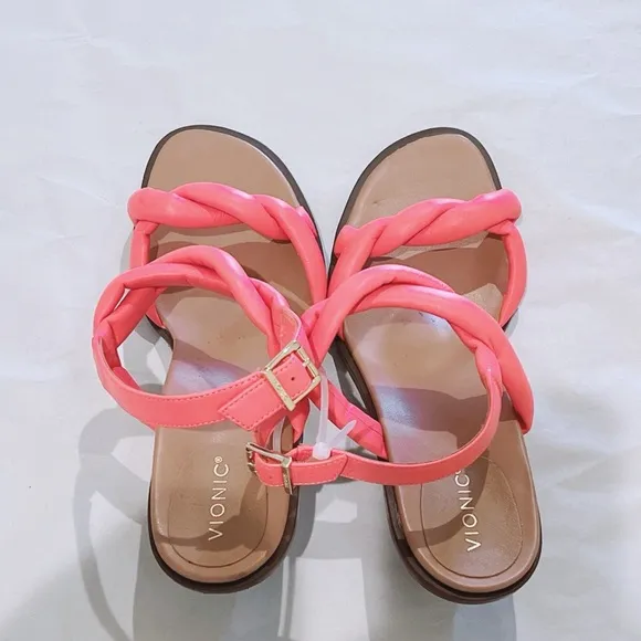 Vionic Freesia Angelica Puffy Strap Kitten Heel Sandals in Shell Pink Sz 8 NWOB