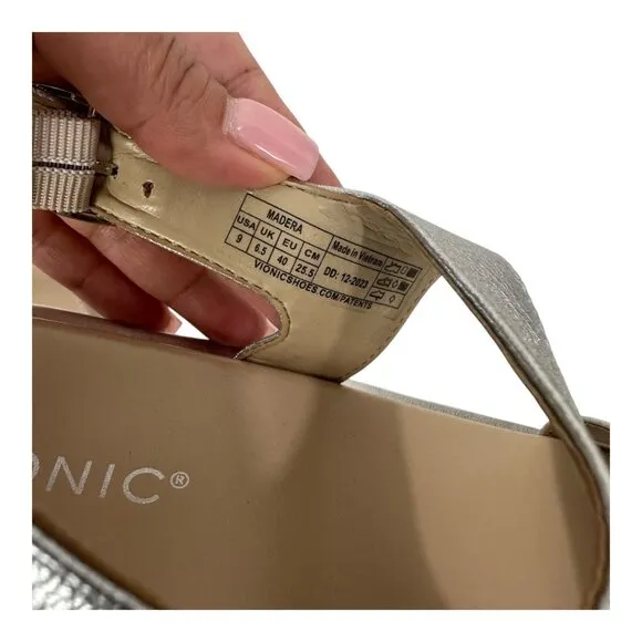 Vionic Madera Womens SZ 9 Metallic Silver Leather Sandal Adj Slingback Strap NEW