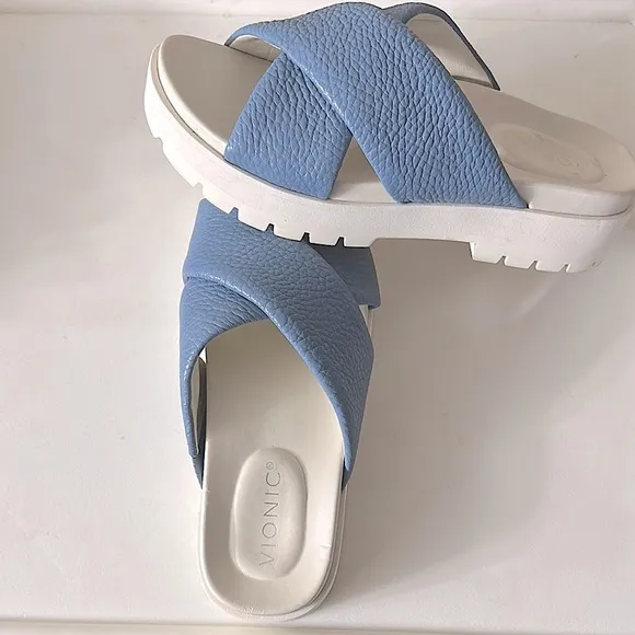 Vionic Vesta Blue and White Leather Platform Cushioned Slipper Sandals size 7