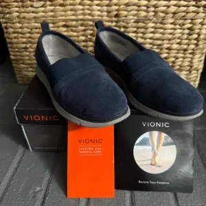 Vionic Womens Fresh Kristi Suede Slip-On Flats Navy Blue Suede Size 8 New In Box