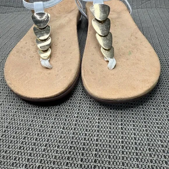 Vionic Womens Size 9 White Miami T-Strap Sandals With Gold Accents