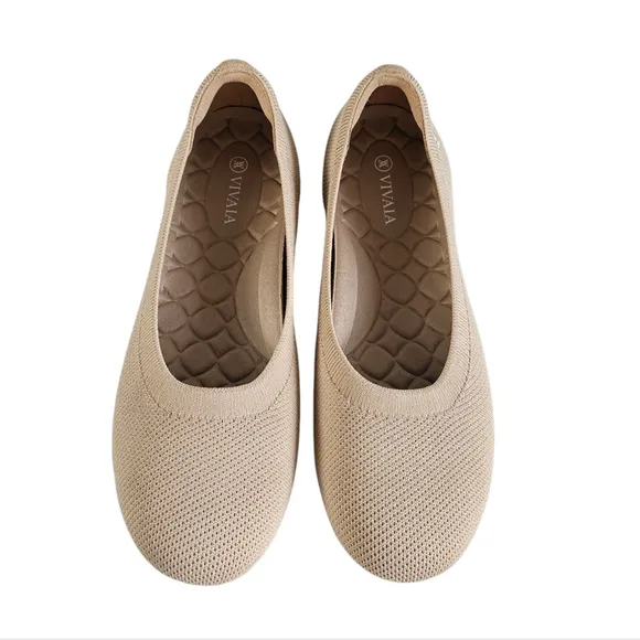 Vivaia Tan Textured Flats Rounded Toe Knit Flats Sz 10 (41.5)