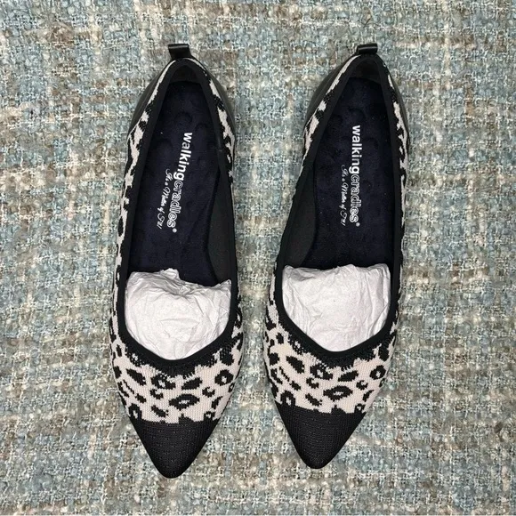 Walking Cradles Rory Padded Flats in Leopard/Black (Wide)