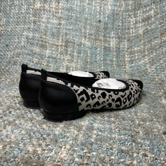Walking Cradles Rory Padded Flats in Leopard/Black (Wide)