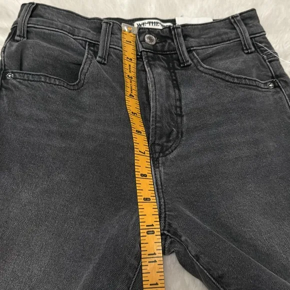 WE THE FREE • FREE PEOPLE Low Maintenance Mid-Rise Crop Boot Jeans Size 25 ~ NEW