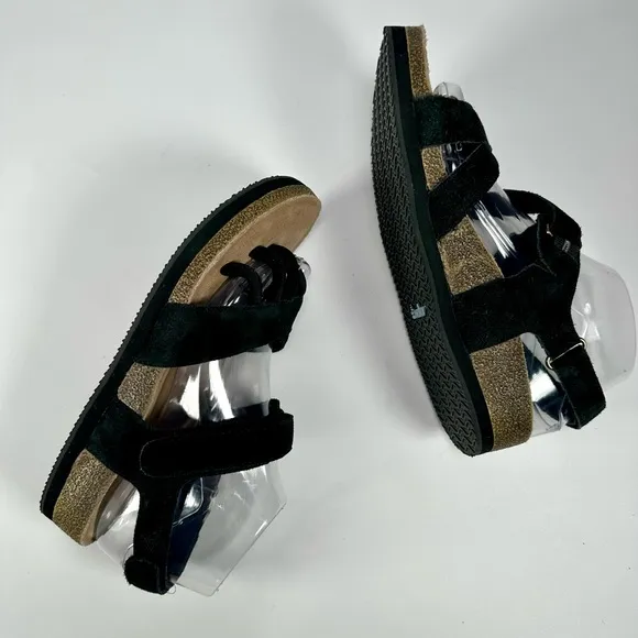 Wellrox Women’s Dune  Black Sandals