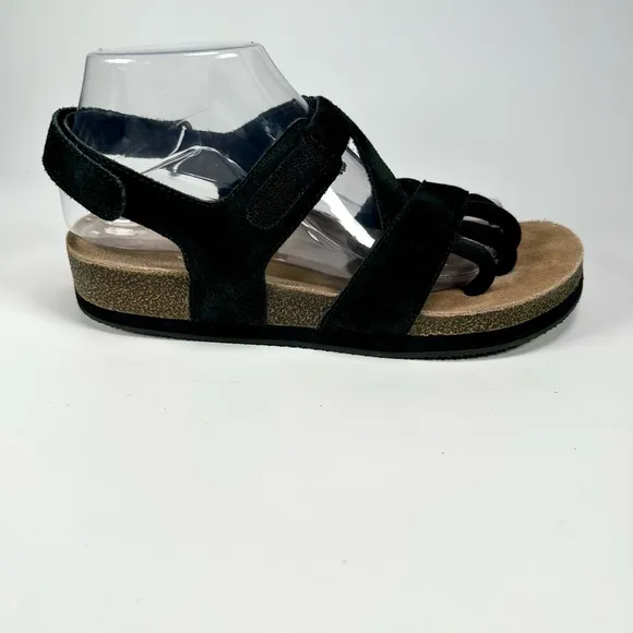 Wellrox Women’s Dune  Black Sandals