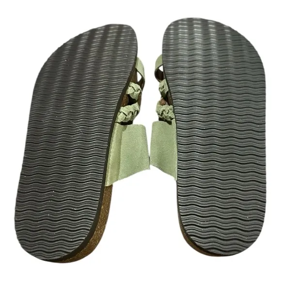 White Mountain Women’s Healing Footbed Sandal - Size 9M, Color: Sage Green