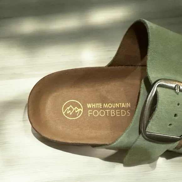 White Mountain Women’s Healing Footbed Sandal - Size 9M, Color: Sage Green