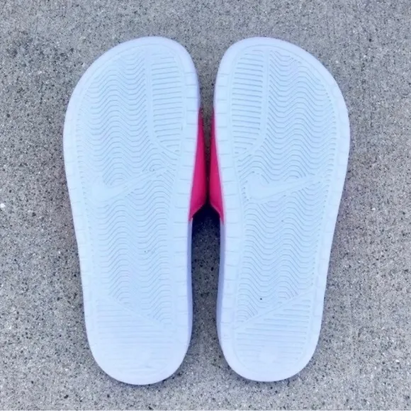 WMNS NIKE BENASSI SLIDES JUSTDO IT PINKS WHITES ORANGES LIMITED